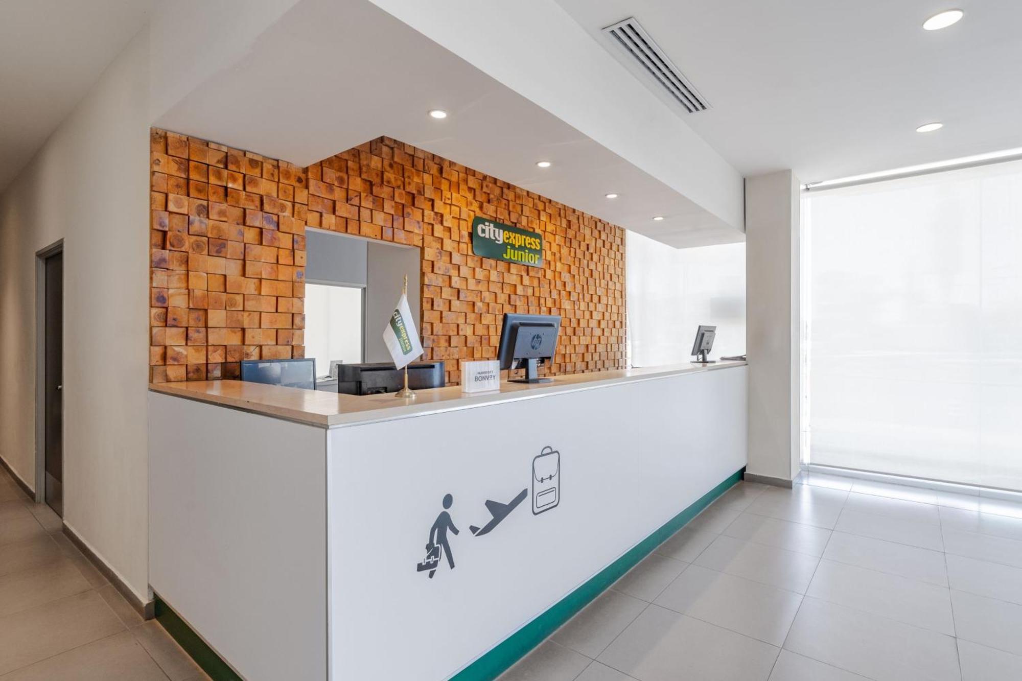 City Express Junior By Marriott Aguascalientes Centro Εξωτερικό φωτογραφία