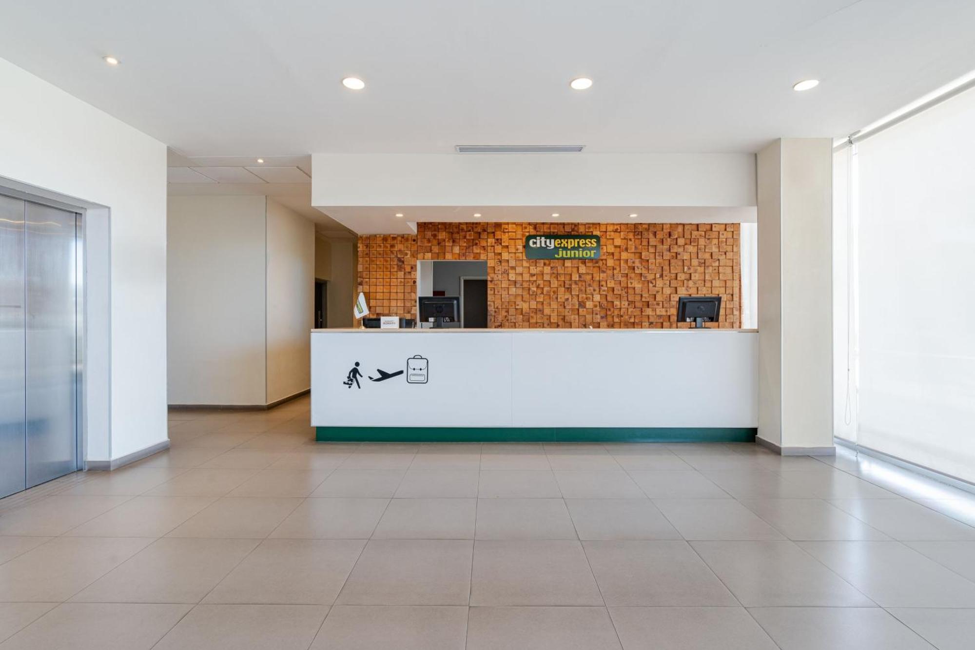 City Express Junior By Marriott Aguascalientes Centro Εξωτερικό φωτογραφία